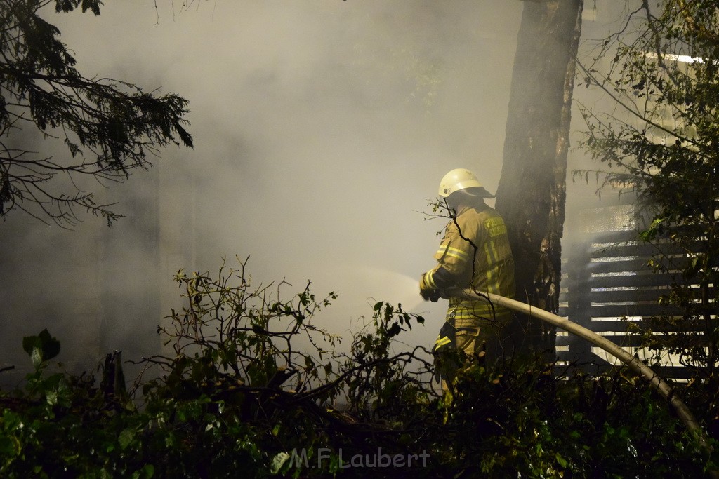 Grossfeuer Einfamilienhaus Siegburg Muehlengrabenstr P0238.JPG - Miklos Laubert